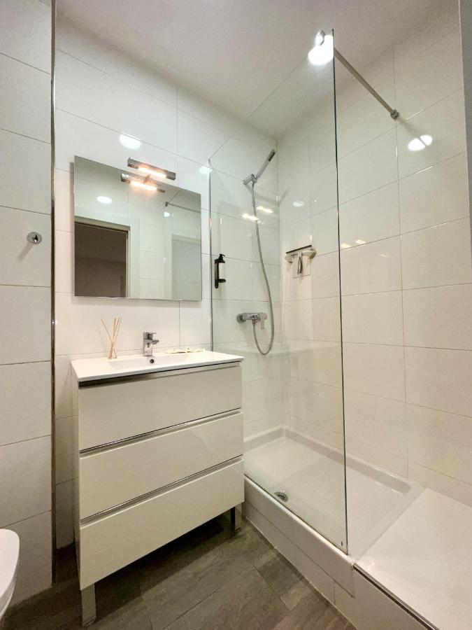 Urbe10 Santa Lucia 1 Bedroom Apartment 1A Malaga Ngoại thất bức ảnh